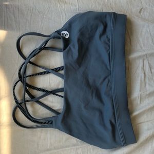 Lululemon sports bra size 4 NWOT